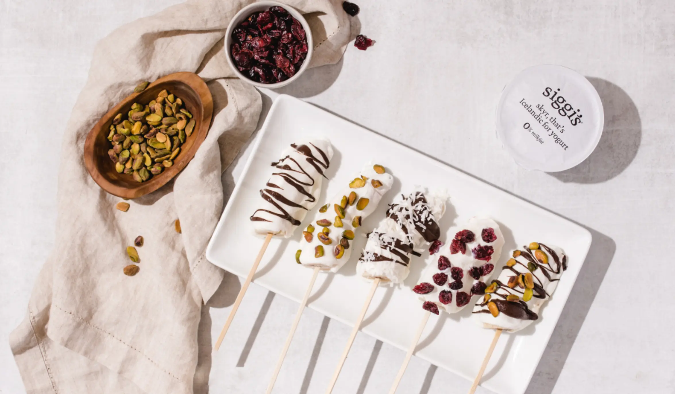 frozen banana yogurt pops